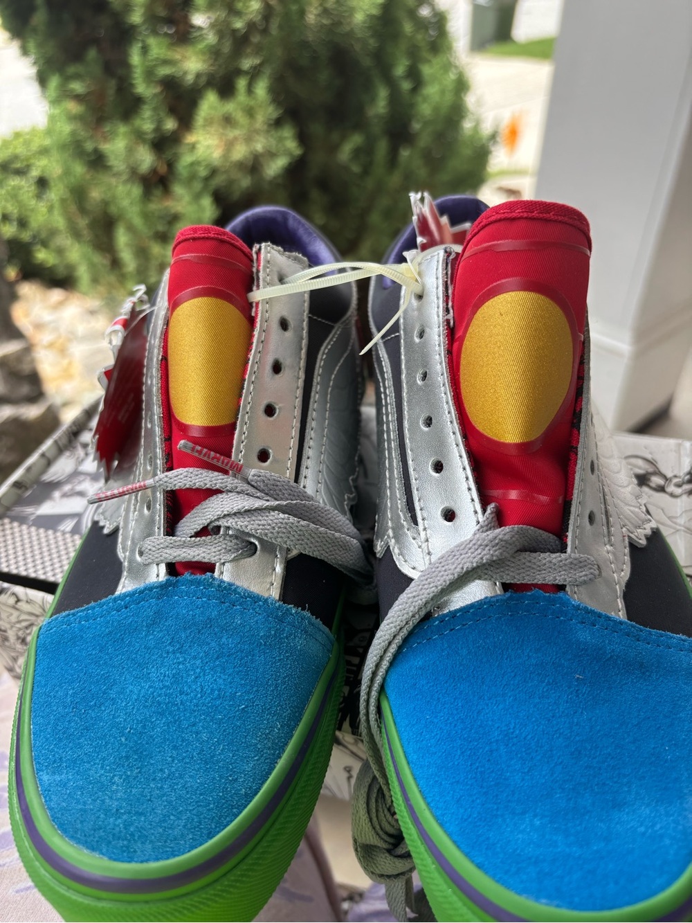 Vans  Kids Multi-Color Skate Sneakers in Blue, Green, Red, Silver, boys 5 wm6.5